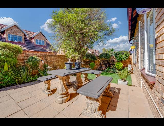 3 BEDROOM DUPLEX FOR SALE IN BROMHOF